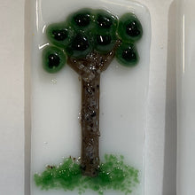 Load image into Gallery viewer, Tree tops/shamrocks/green hearts 96 COE murrini, millefiori, 1.5 oz sticks